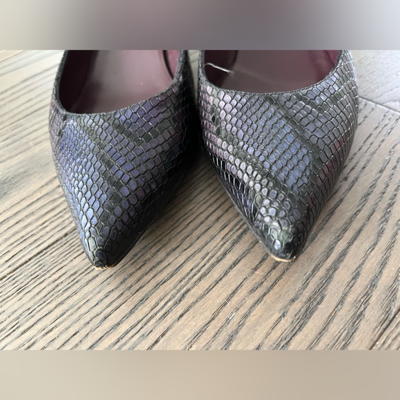 Stuart Weitzman | Boapoco Snake-Embossed | Pumps | Viola Rainbow | US 8 - Picture 2 of 6